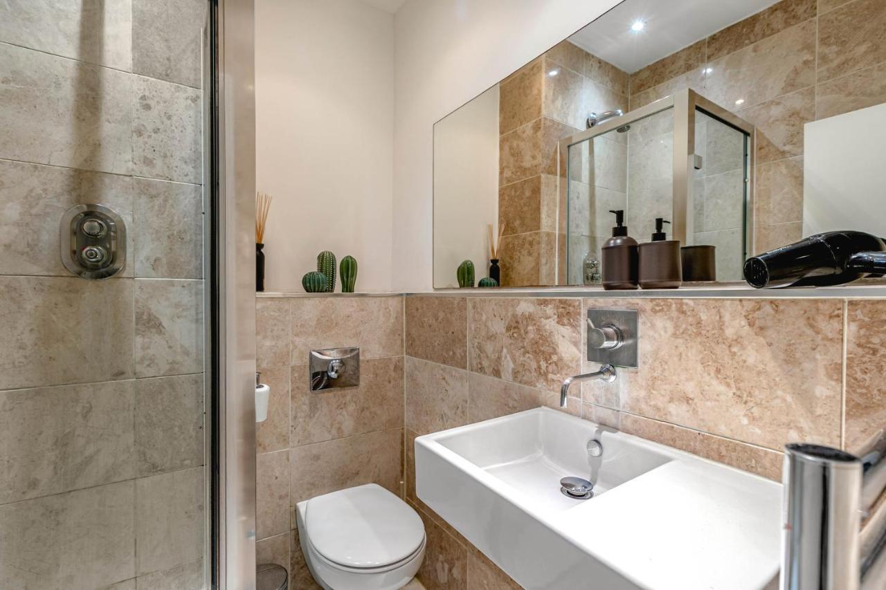 Cozy Covent Garden/Oxford Street Apartment London Exteriör bild